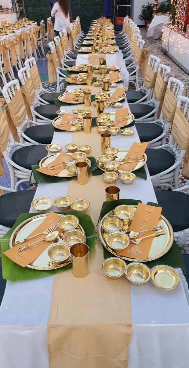 ShekharKshitiz's tweet photo. #sitdowndinner @hotelmarineplaza #thali #mouthwatering #foodholic #foodfood #cheflife #foodgasmic #mumbaidiaries #marinedrivehotel #mumbai #instaupdat #teamculinary #kitchen #teamexposure #teamworkmakesthedreamwork #bestfoodintown #bestculinarydestination #chefsofinstagram https://t.co/RfChndBWnE