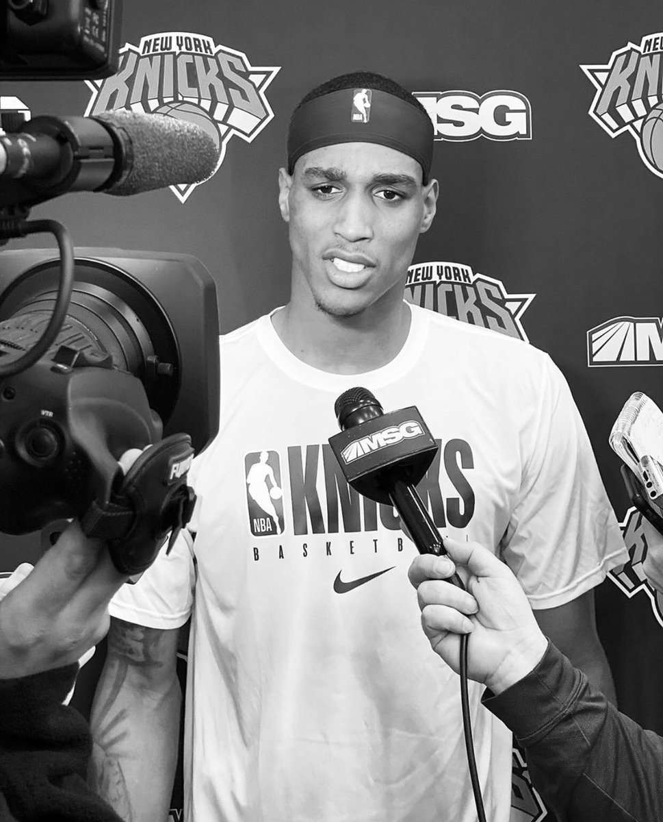 Rich_Canary's tweet photo. Shout Out My Guy @kennywootenjr For Making The 2020 #Knicks Roster
I See The Vision Bro Keep Grinding🤞🏾🗽 https://t.co/0TAFitRwGb