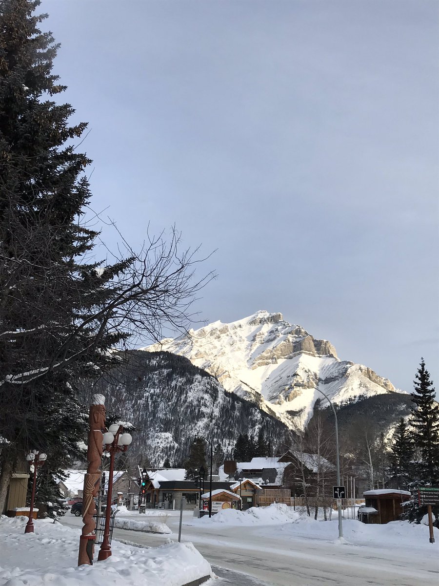 KenoraAHCC1's tweet photo. @CME_UofC Emergency Medicine for Rural Hospitals this weekend in beautiful @Banff_Town https://t.co/L5jFvMENzI