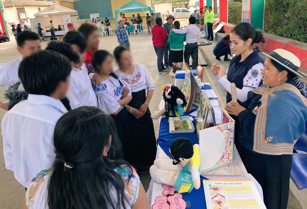 DPS_LosRios's tweet photo. En #Bolívar #ElGobiernoDeTodos continúa con las #BrigadasTodaUnaVida, en esta ocasión visitan la parroquia #SanSimón, en donde @Salud_CZ5 participa con stands de atención médica y promoción de la salud. Se inmuniza a grupos prioritarios contra la #Influenza.
#MSPdeTodosyParaTodos https://t.co/zUo8Bx56cH