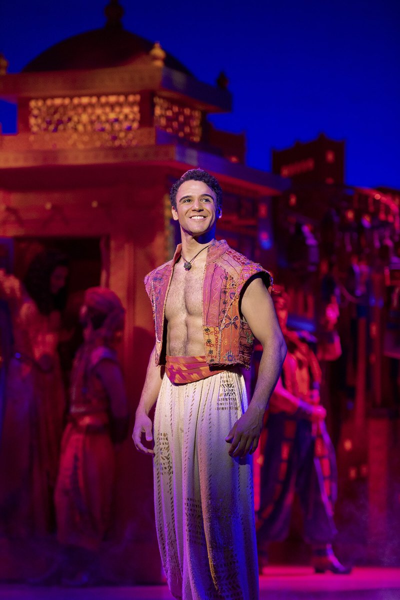 That said it did take me forever to find an Aladdin nipple, all the press photos his vest is JUST SO perfectly placed to hide them.
