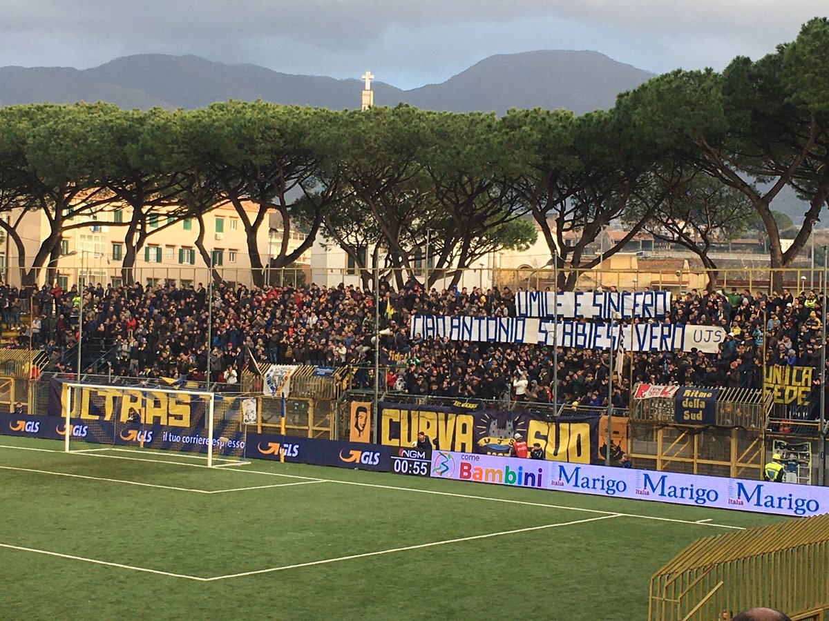FerdinandoManzo's tweet photo. Una vittoria di squadra, di cuore, di grinta. Una vittoria per Antonio Filippi, stabiese vero anche lassù @ssjuvestabiaspa #ForzJuveStabia 🐝💛💙#jstemp #SerieBKT #SerieB https://t.co/Xq8cyc30iR