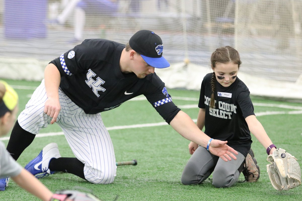 acrphoto's tweet photo. A young softball fan gets instruction from UK Baseball senior infielder Elliott Curtis. #FanDay2020 https://t.co/BN8l75hj4f