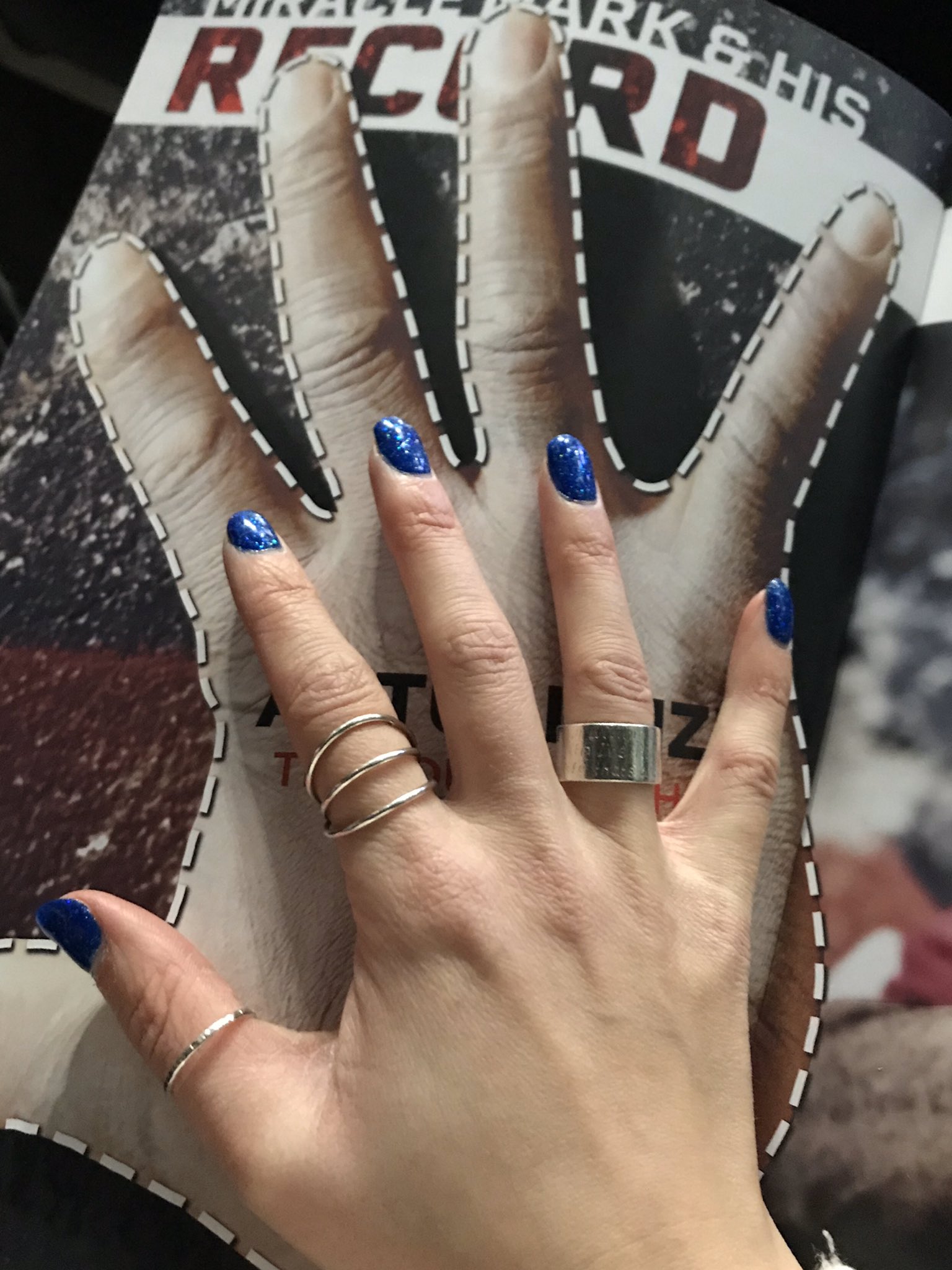 Holly Crosby On Twitter Mark Felix S Hands Though Sbd Giantslive Https T Co Pz68p3a8gm Twitter