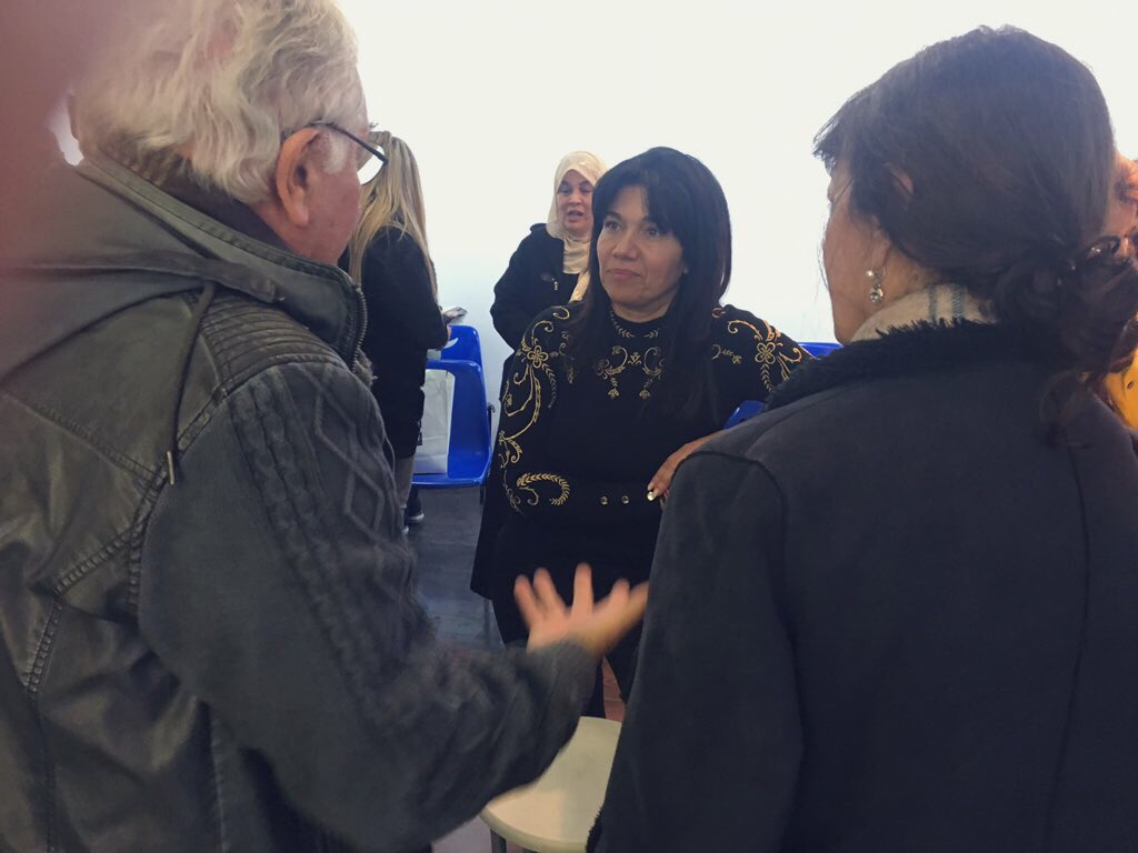 AvecSamia's tweet photo. Les échanges se poursuivent ! Merci pour votre présence et rendez-vous mardi à 18h30 pour l’inauguration du local de campagne 🤗 #avecSamia #Municipales2020 https://t.co/dRYoKlY3xv