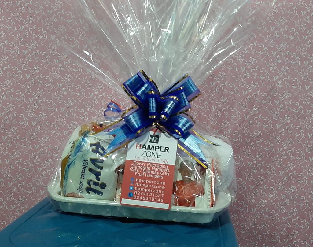 DostedMerqury's tweet photo. Saw this tweet and was like wow I have to join this family. @HamperZone
Advance birthday wishes to you Delali👇👇👇👇👇👇👇👇👇👇👇👇👇👇👇👇

A birthday gift from #HamperZone to our cherished client @PriscyDelali with ❤❤❤ https://t.co/394sDi16wH
