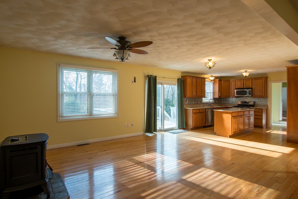 ChopyMedia's tweet photo. Real Estate By ChopyMedia https://t.co/8K41ipbXgs