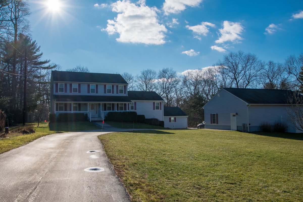 ChopyMedia's tweet photo. Real Estate By ChopyMedia https://t.co/8K41ipbXgs