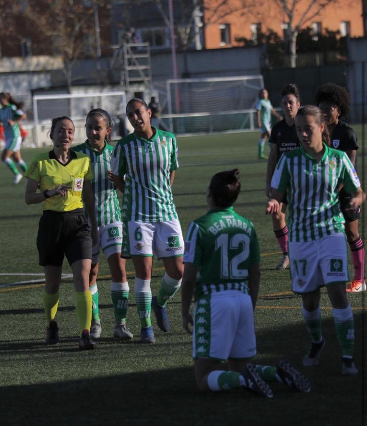 beaparrasalas's tweet photo. “Aunque nadie puede volver atrás y hacer un nuevo comienzo, cualquiera puede comenzar a partir de ahora y hacer un nuevo final” 

📆 Domingo 19 de Enero a la 18:30h 

🏟Abegondo  

⚽️ @rcdeportivo - @realbetisfem 💚

#BP12 #munichsports #beticosdeluniverso  #ligaiberdrola #futfem https://t.co/3Fb45HumXv