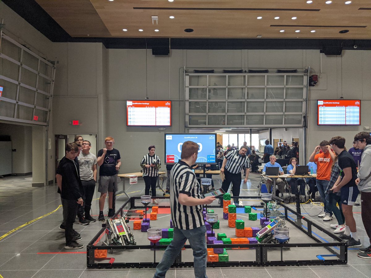 The VEX Botcats are having a great time at the TCALC scrimmage! #towertakeover <a href="/VEXRobotics/">VEX Robotics</a> <a href="/BL_CTE/">Basehor-Linwood CTE</a>