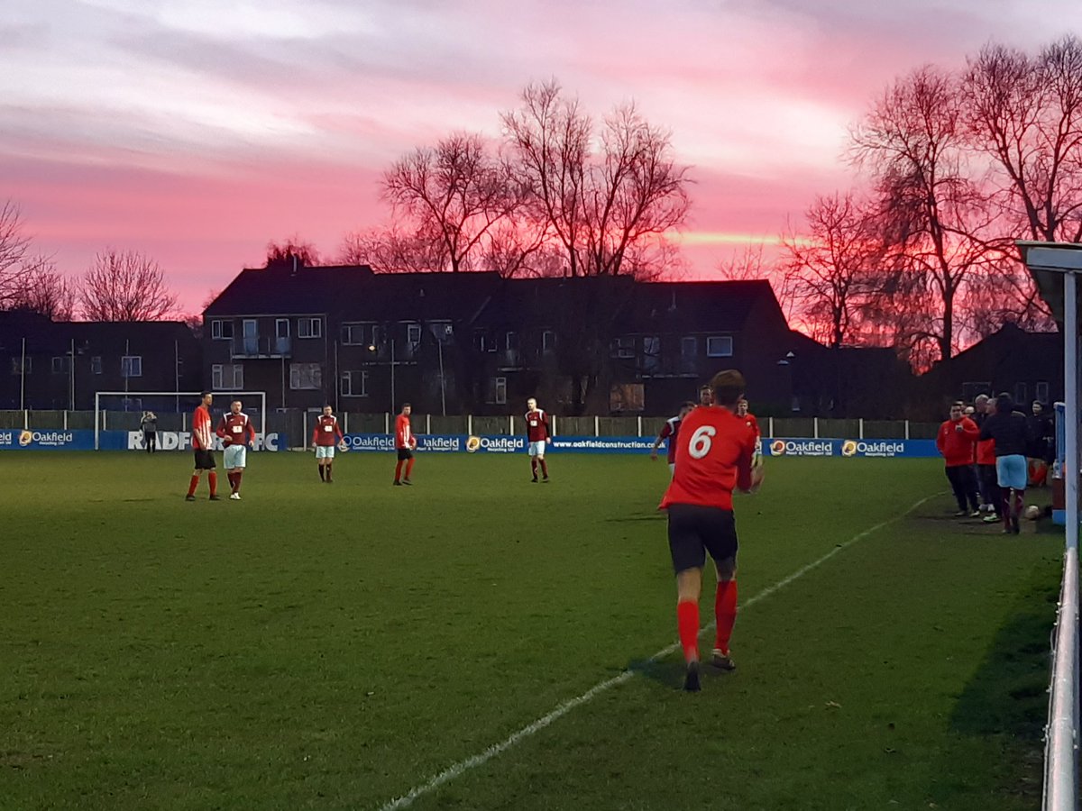 radfordarchives's tweet photo. Not the result that the reserves will have been looking for today, but an improved performance against a tough team.
On the plus side, a beautiful sunset and I got to showcase my goalkeeping talents from the terraces...
#reactionsave #signhimup https://t.co/ow4ud2nyJp