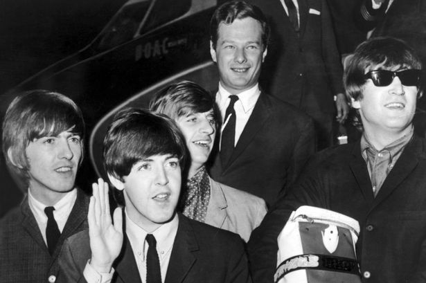 Flashback2Never's tweet image. This week in 1962, Brian Epstein signed on as manager of The Beatles.

#Flashback2Never #podcast #podcasts #podcasting #scriptedpodcast #alternatehistory #musichistory #thisweekinmusic #thebeatles