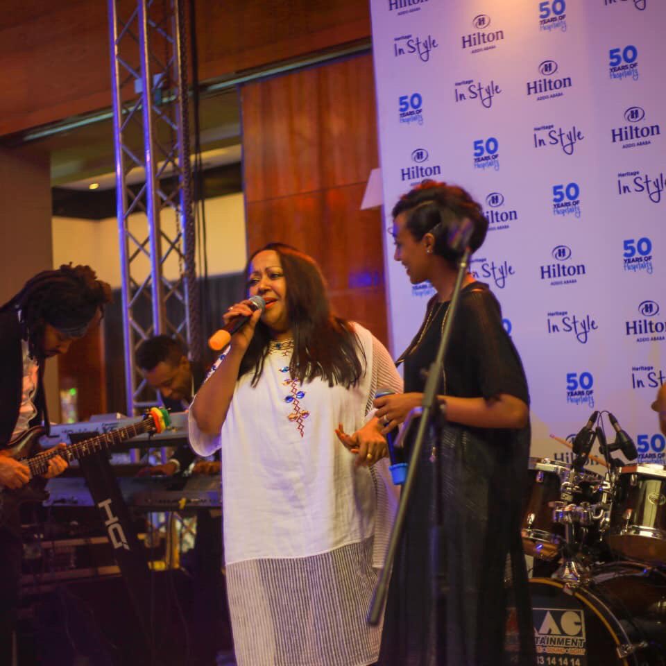 chelina_music's tweet photo. #Ethiopia ትናንት ምሽት በሂልተን ሆቴል የ50ኛ አመት በዓል አከባበር ላይ በጣም ከማከብራት እና ከምወዳት አንጋፋ አርቲስት ኩኩ ሰብስቤ ጋር ፕሮግራሙን ስለከፈትኩና ሙዚቃ ስላቀረብኩ ታላቅ ክብር ተሰምቶኛል 🥰🥰 #HiltonAddis #50YearsOfHospitality https://t.co/2Yu0Mvxgq8
