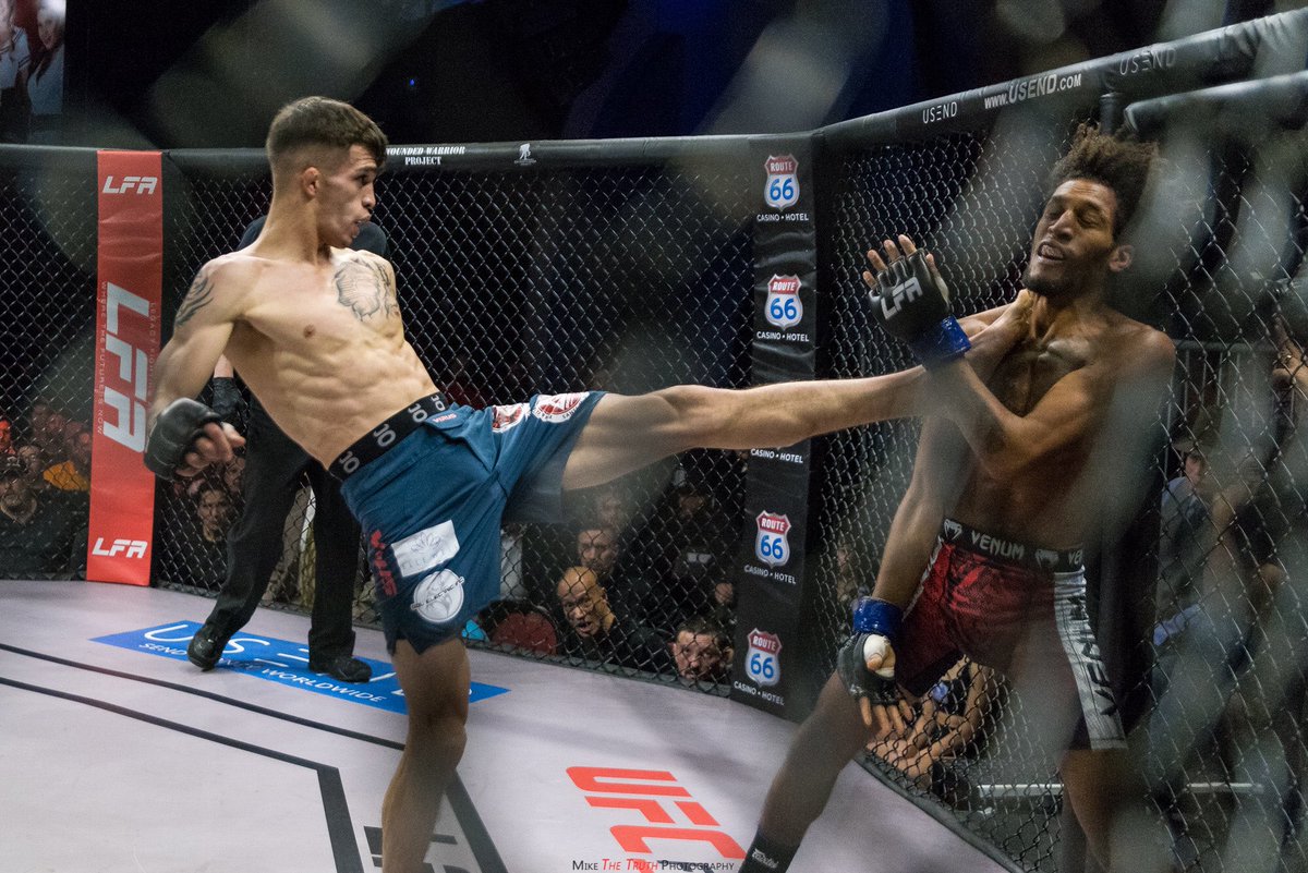 TheTruthJackson's tweet photo. I'm setting the bar THIS high for myself in 2020!
Kicking off the year in #Albuquerque for @LFAfighting, check out the #LFA80 🔥 on IG. Which photo warms your heart?

https://t.co/7Qrjg1CawJ

@UFCFightPass @RT66CasinoHotel https://t.co/kybzKwQBfG