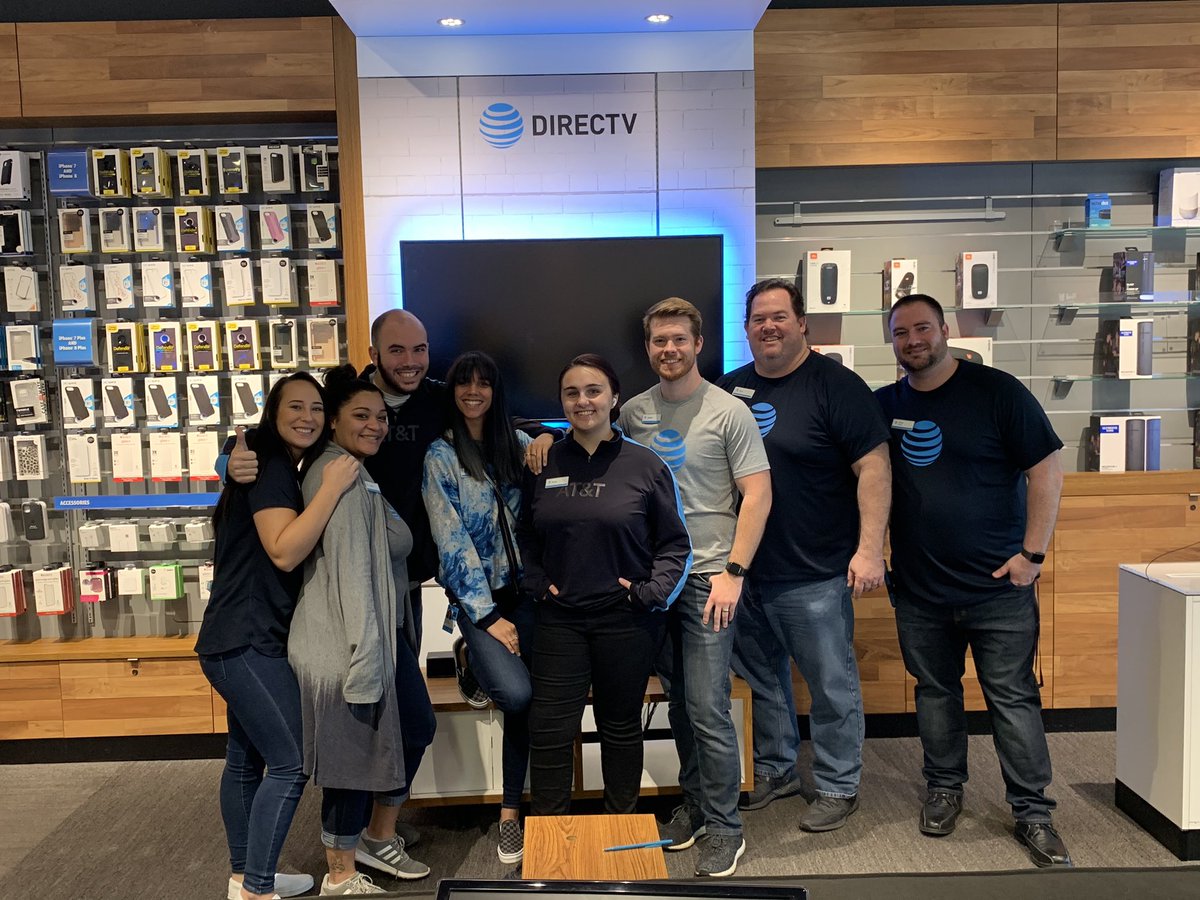 PalatkaPirates's tweet photo. Palatka Tean is about to take over in 2020! Expect big things from this group! Great meeting this morning and excitement around new offers coming soon!
@teamgrayT @jrluna11 @dmartin_att 
#OneFLA2020 https://t.co/DiGxEqEjpi