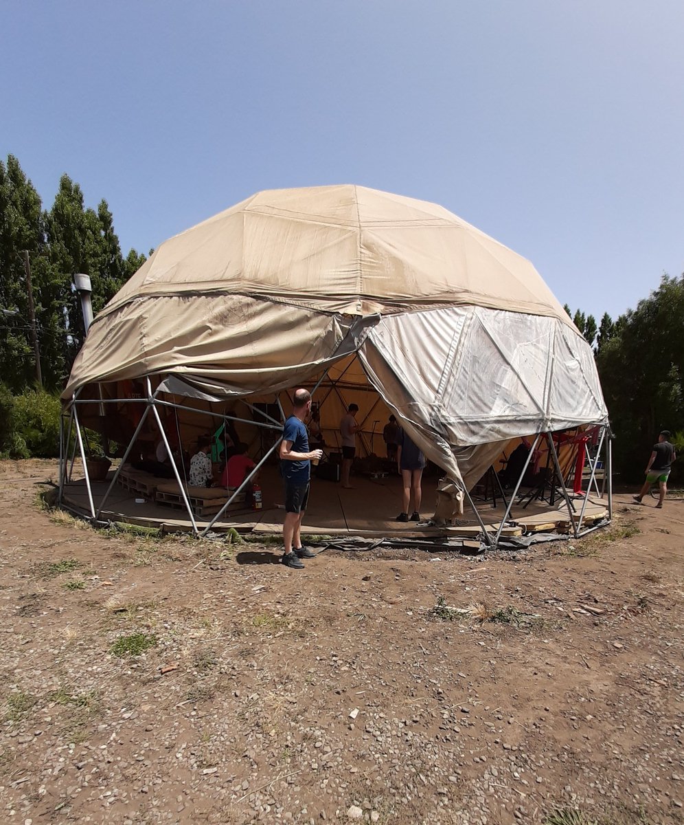 Esta noche, 20.40hs <a href="/cosmocosmico/">COSMO</a> en el domo de <a href="/ElPrimerColorSM/">El Primer Color</a> en San Martin de los Andes.