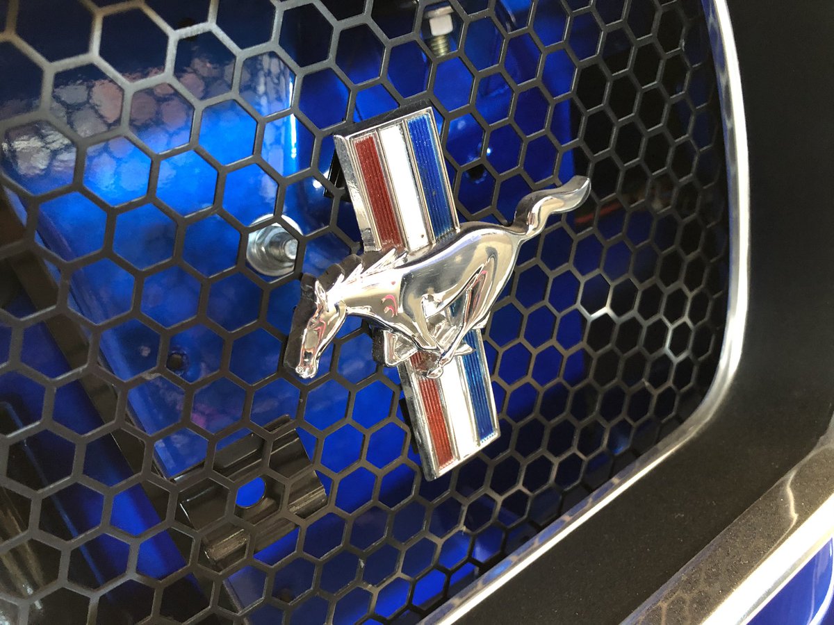 JimSharpe's tweet photo. Beautiful day, beautiful cars, @RussoandSteele ☀️🚘 ❤️ https://t.co/We93apJTQ1