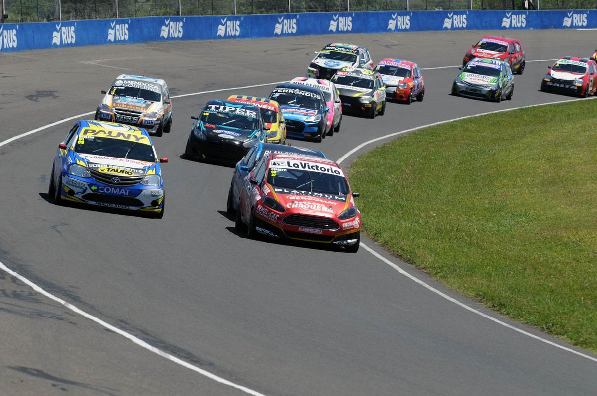RSBPrensa's tweet photo. #Debuts2020 Paso en limpio la cantidad de debutantes confirmados (según mis números) en las categorías principales (parte 2):
➡️#STC2000 : 4
➡️#TNClase3 : 3
➡️#TNClase2 : 7
➡️#TC2000 : 2
➡️#TRV6 : 1
➡️#FórmulaRenault : 2
➡️#TPClase3 : 6
➡️#TPClase2 : 4
➡️#TPClase1 : 6 https://t.co/MkCa1Fl5hs