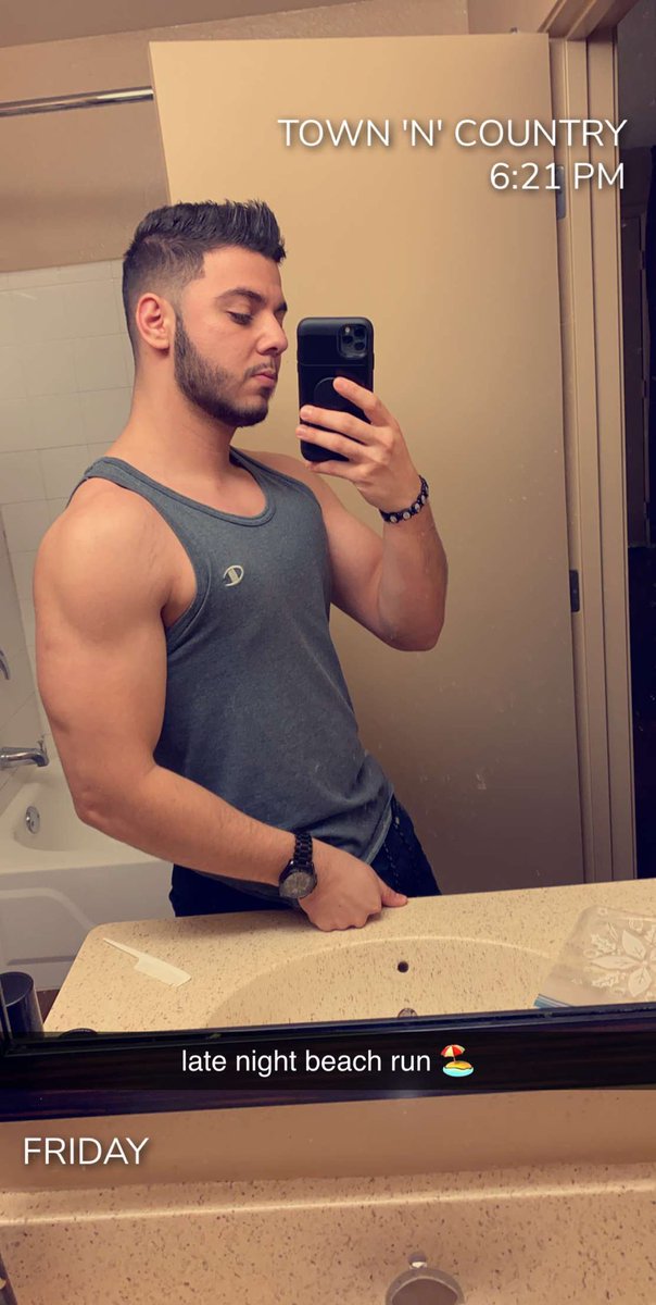 mrtacoOG's tweet photo. Florida was so much fun 😬 now back to reality . streaming in 2 hours. ❤️ #tacostream 💪 https://t.co/wTDVLGRncU