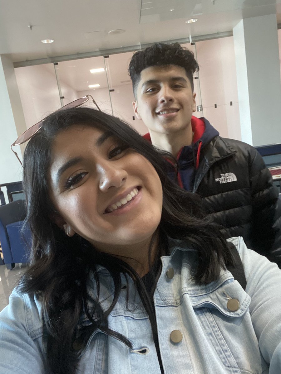trulyllex's tweet photo. #AZExperience https://t.co/7a91RWIkLv