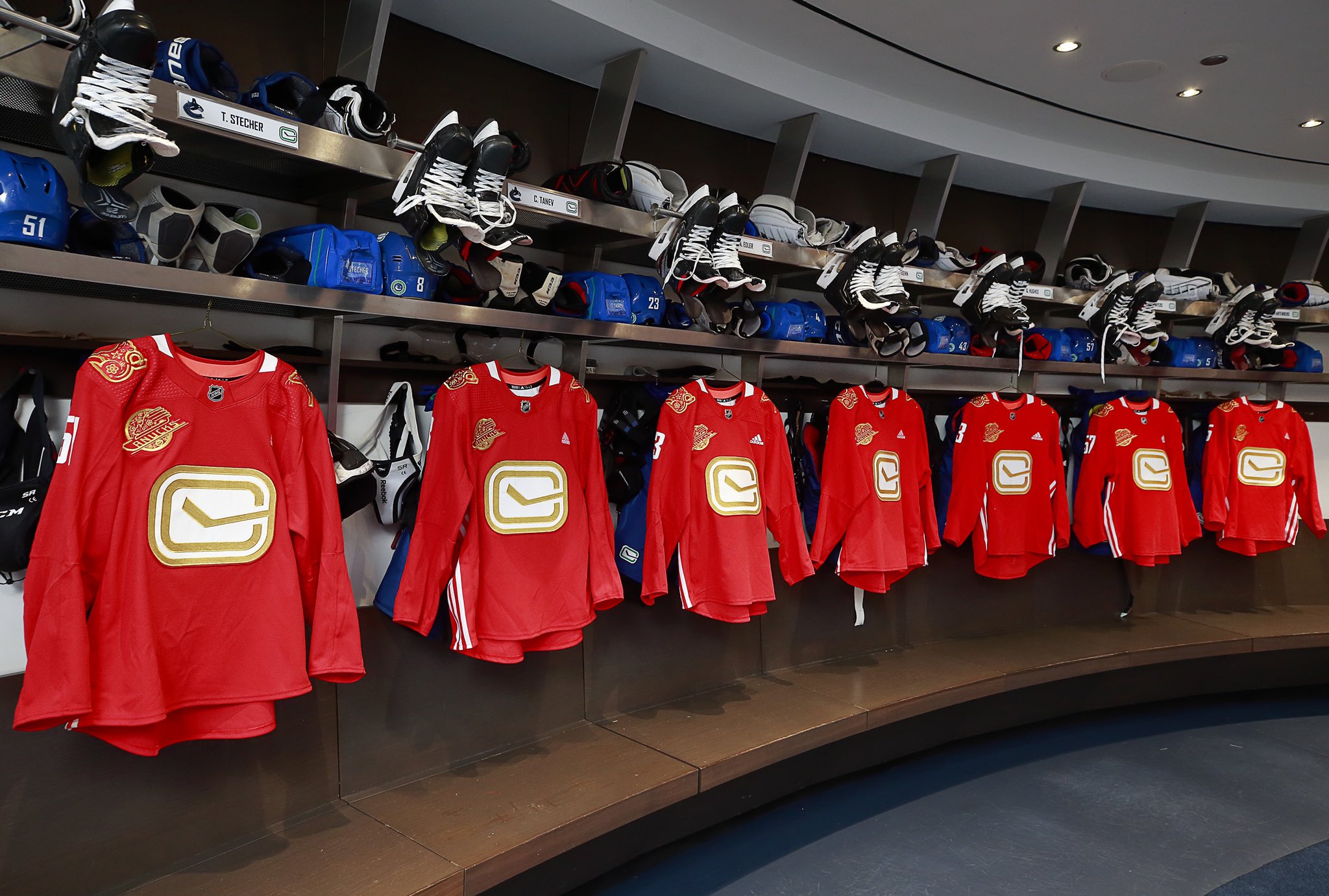 Canucks celebrate Lunar New Year with stunning red jerseys (PHOTOS