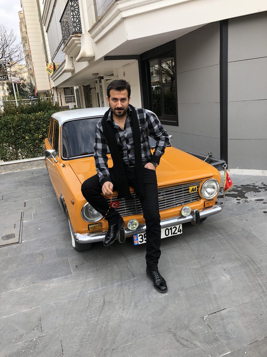 GEREK YOK HER SÖZÜ, LAF İLE BEYANA... BİR BAKIŞ BİN SÖZ EDER, BAKIŞTAN ANLAYANA...