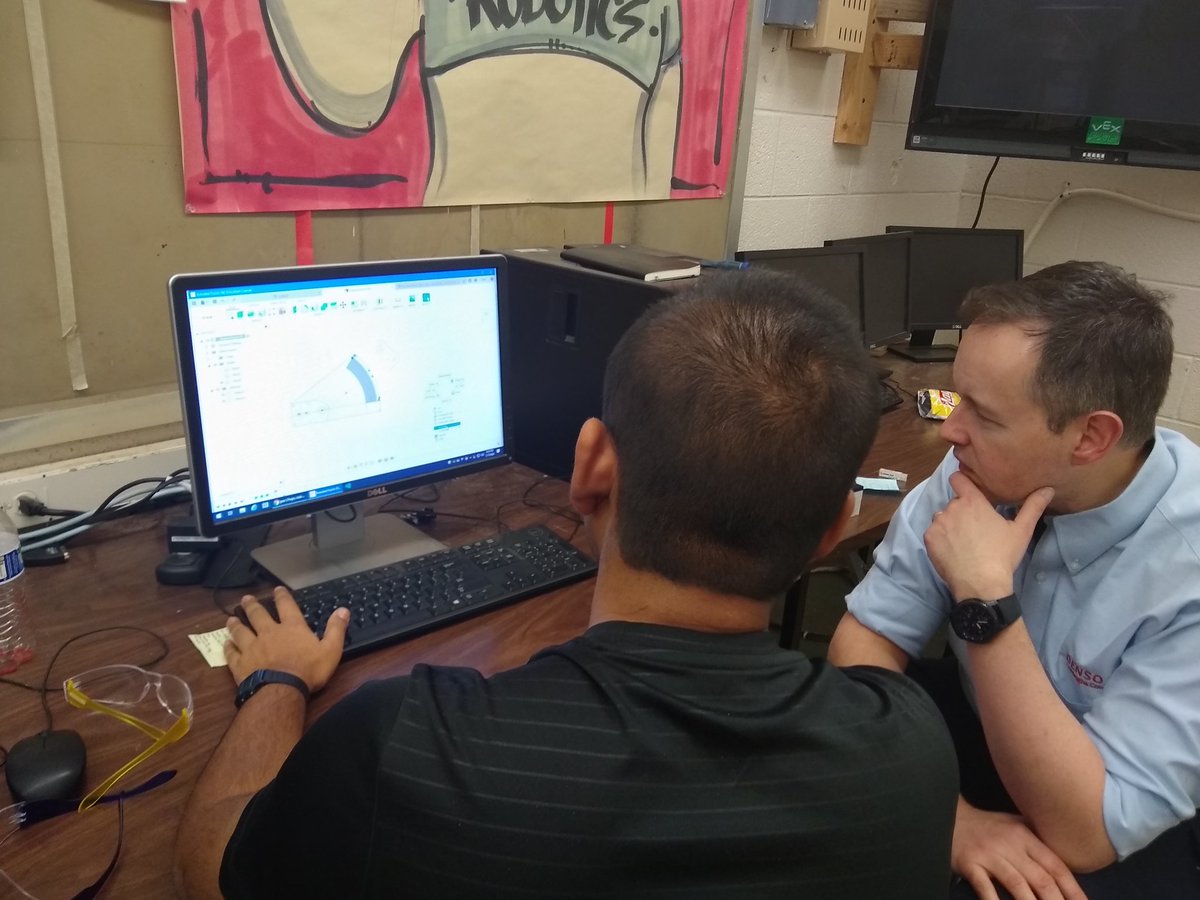 SDHS_Robotics's tweet photo. From cad design to manufacturing and prototyping, our shooter subteam is putting in the work! #draining3s @SDCherokee #soknostem #OneTribe https://t.co/RoWWEiy6Jy