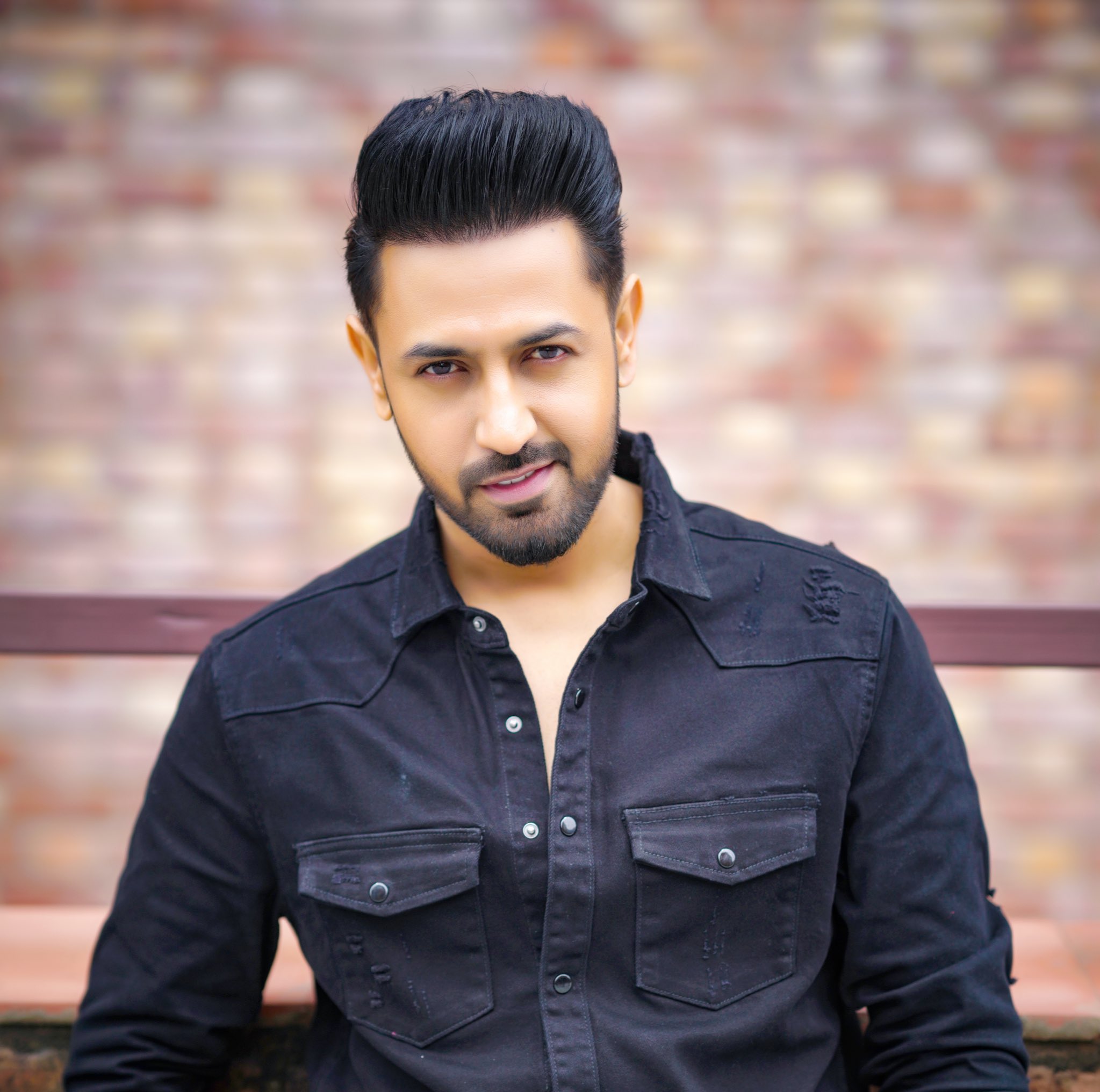 Darji Gippy Grewal And Gurlej Akhtars Latest Song from Limited Edition  Hits The Music Chart Fans Are In Love With It