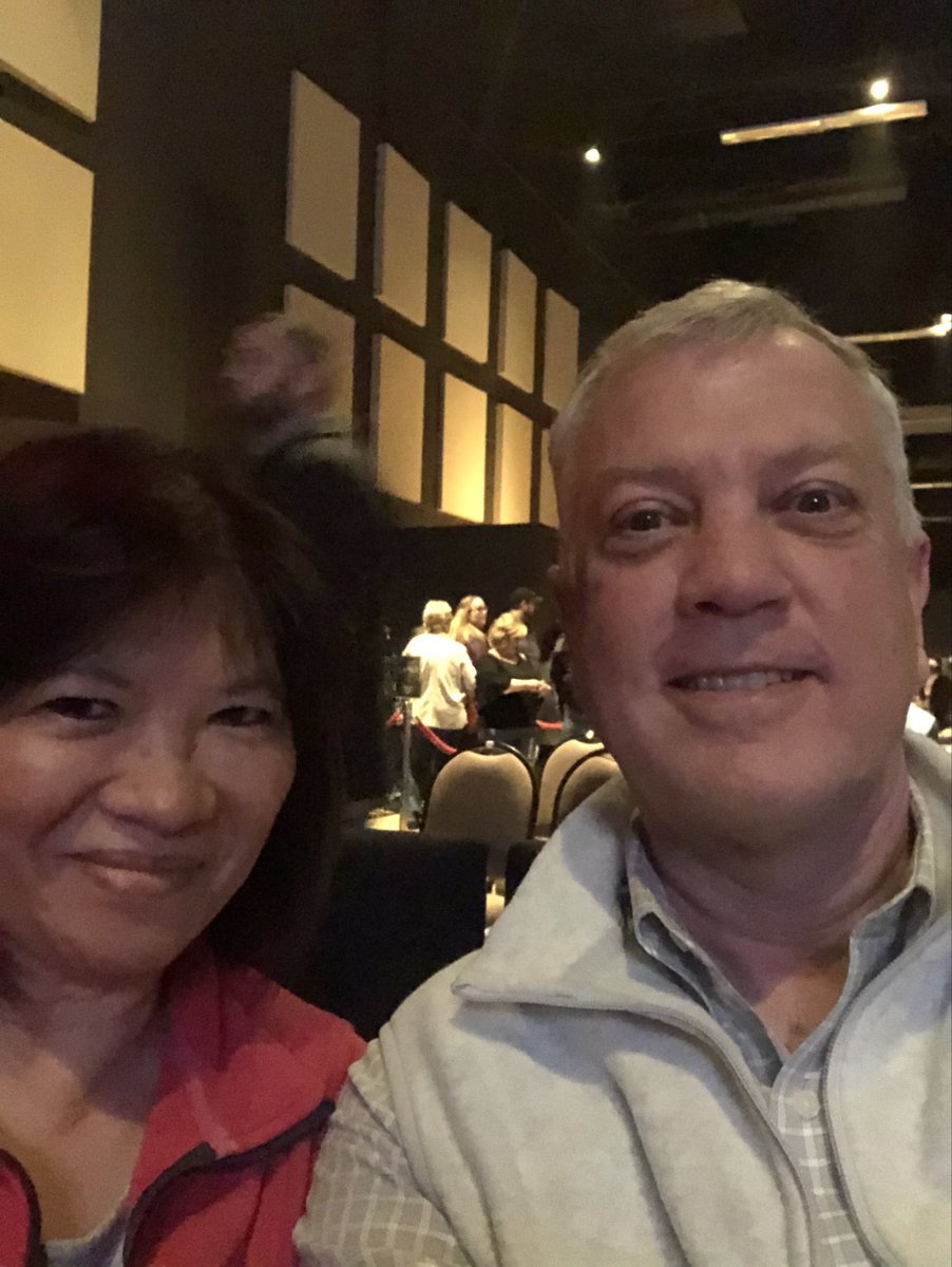 kjotis's tweet photo. At the Winstar to see Chris Young #winstarlive https://t.co/SSTm2RSaZV