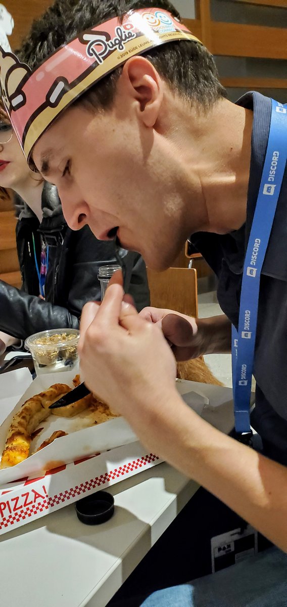 potatostreams's tweet photo. Eating food with @Lanthrel at #PAXSouth. https://t.co/txQkvgM2nd
