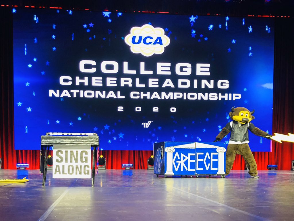 .<a href="/Chipthebuffalo/">Chip the Buffalo</a> put on an electric show! ⚡️RT to cast your vote for the University of Colorado as your #UCAnationals Mascot Fan Favorite!