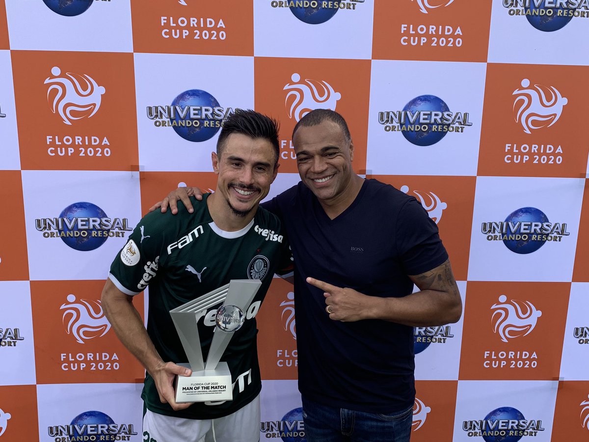 Palmeiras's tweet image. Meu camisa 29 foi eleito pela #FloridaCup o homem da partida! 🏆

#NYCxPAL #ReadyForUniversal #AvantiPalestra