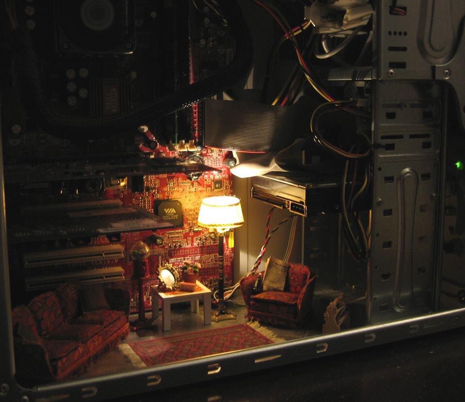 What a cozy little apartment inside this computer #photoart #photogram #photoofday #photodaily #photographyeveryday #pcbuild #pcmasterrace