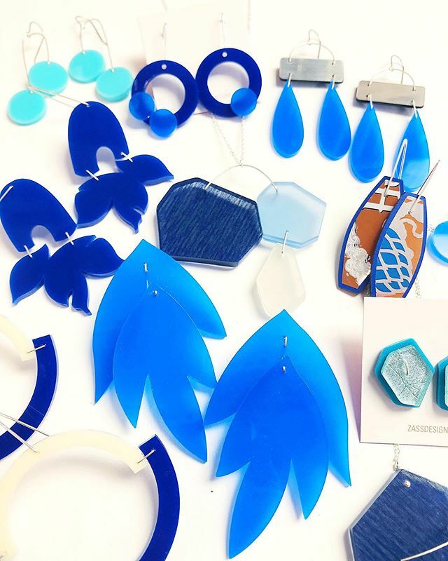 Color of the year! Open for one more hour today! Visit us BLG 3/FLR  2/BOOTH 213! 💙💙💙 #atlmkt #pantonecoloroftheyear #pantone2020 ift.tt/2R4zIyu