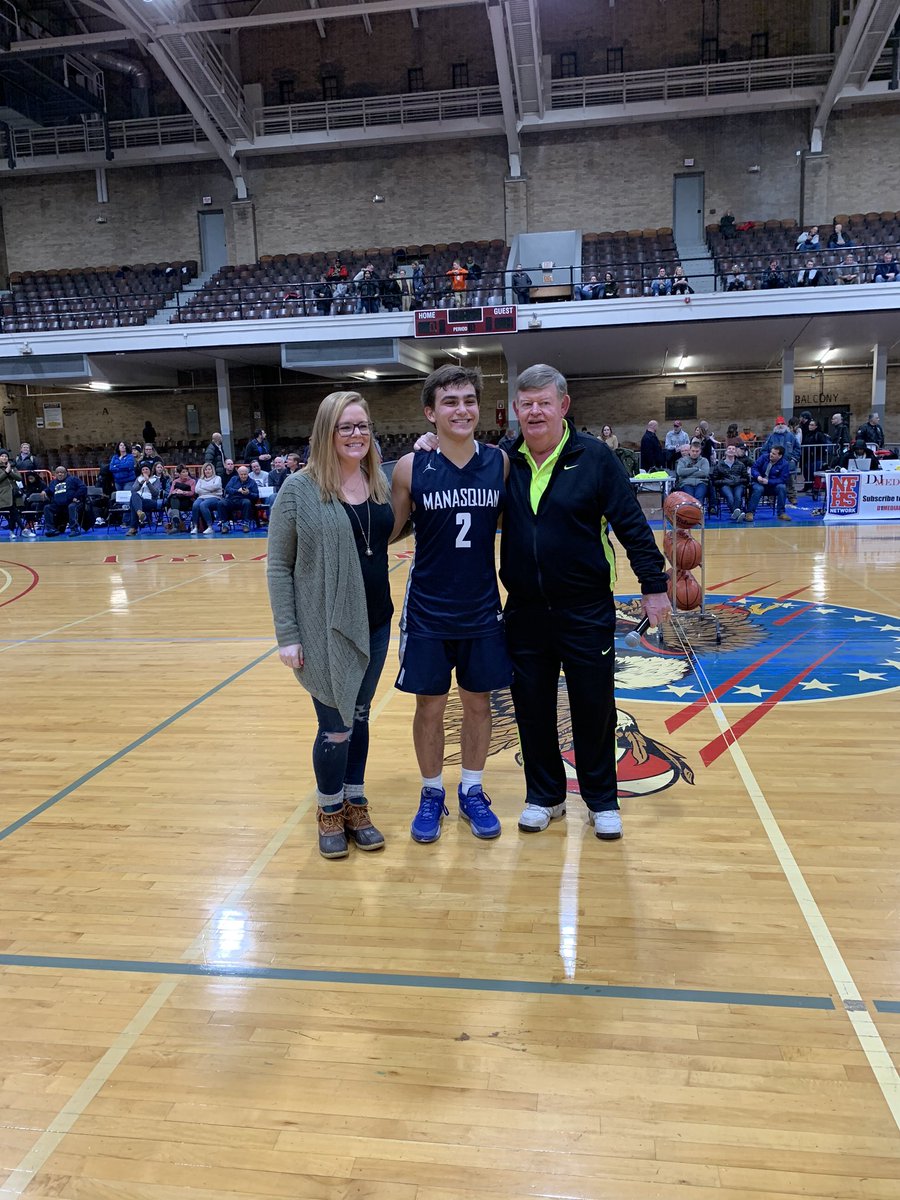 DF14always's tweet photo. Taking home Player of the Game honors for @SquanAthletics is Casey Mulligan! #DFC2020 #DF14always #njhoops https://t.co/3AKTdaSZCa