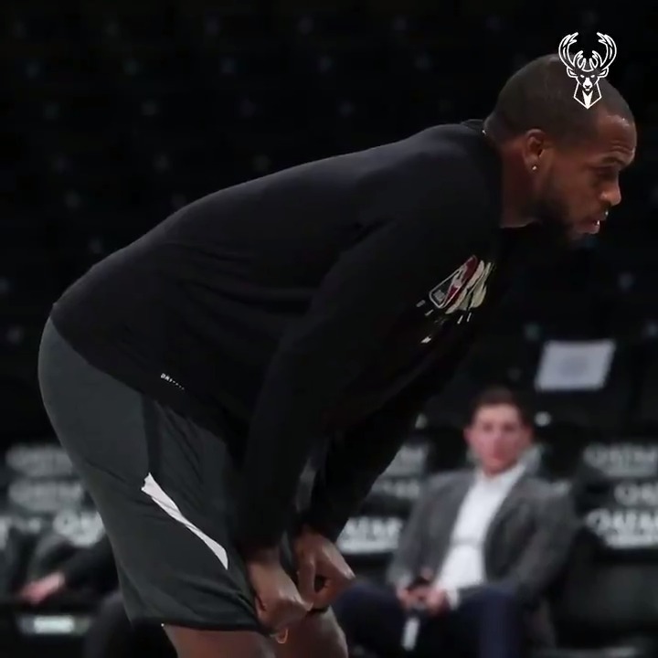 Milwaukee Bucks @Bucks