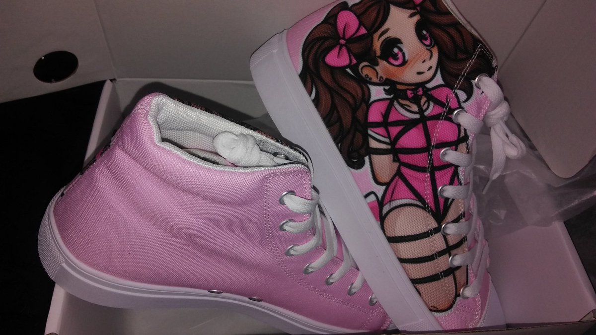 My new custom sneakers😍