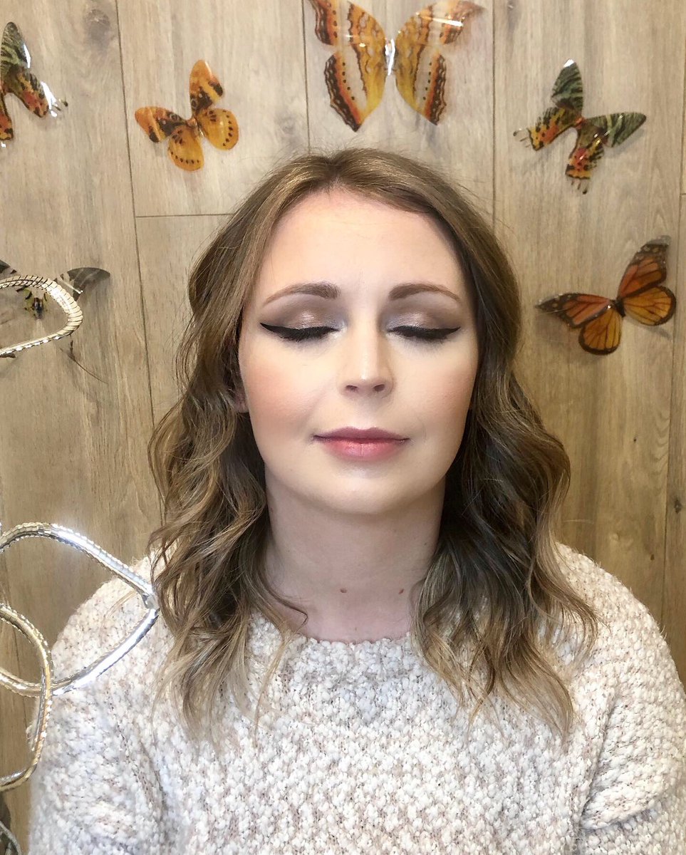 estherstrudel's tweet image. Before and After foilayage done by me #licensedtocreate