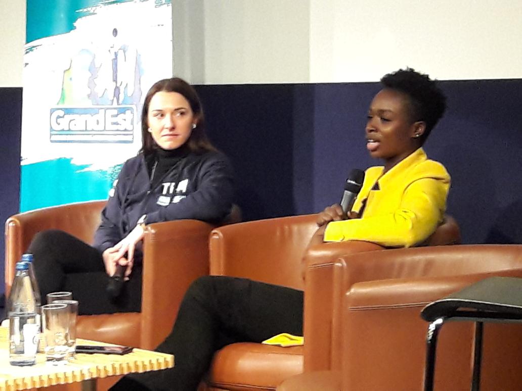 regiongrandest's tweet photo. 😁 Journée intense tables rondes &amp; matchs #handball 100% #féminin à @strasbourg 💪 @ASPTTS_Handball @ath_handball @ESSAHB 🏐 en supportrices @juliettebossu @ffgymnastique &amp; @ChaLembach #TeamGrandEst @BalzerSara #CSNoutcha @FranceSabreDame @SUCescrime @ffescrime #ToutesEnsemble https://t.co/8BKck9lzj6