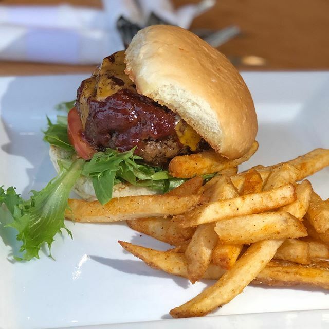 BBQ Pork Sliders! 🐷🐷😛 slide on in 😎. ——————————————————————
📌Greenwood Smokehouse
673 Danforth Ave, Toronto, On
Hours:
Tues - Thurs 5PM-10PM
Fri 12PM-11PM
Sat 11AM-11PM
Sun 11AM-9PM
Mon Closed
Tel:416-469-2270
Email:greenwoodsmokehousesmokers@gma… ift.tt/2RpXkMU)