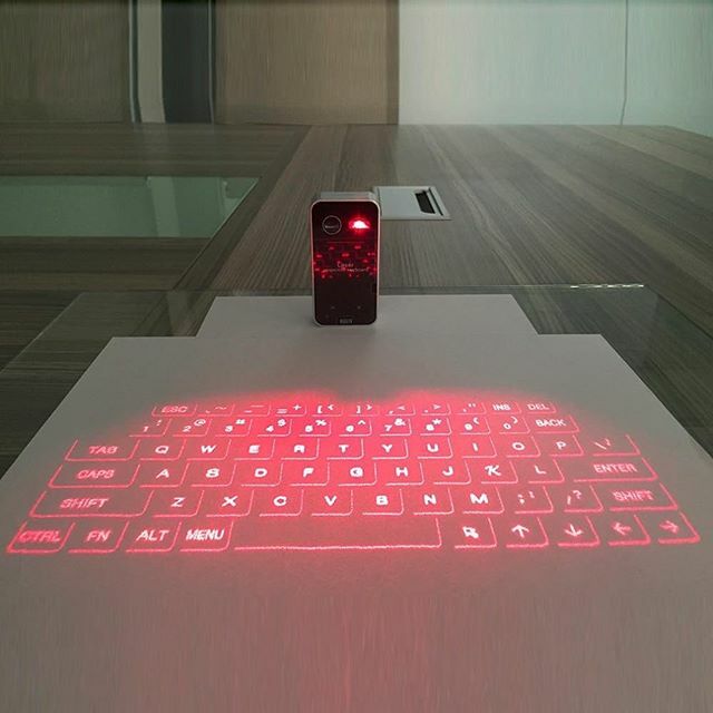 Order our Bluetooth Laser Keyboard today for $73.99 and get free shipping!
Buy now from thediscountstudio.com or directly using the link in our bio.

#thediscountstudio #discountstudio #onlineshopping #freeshipping #followforfollowback #follow #follo… instagram.com/p/B7eke0PjH7Y/