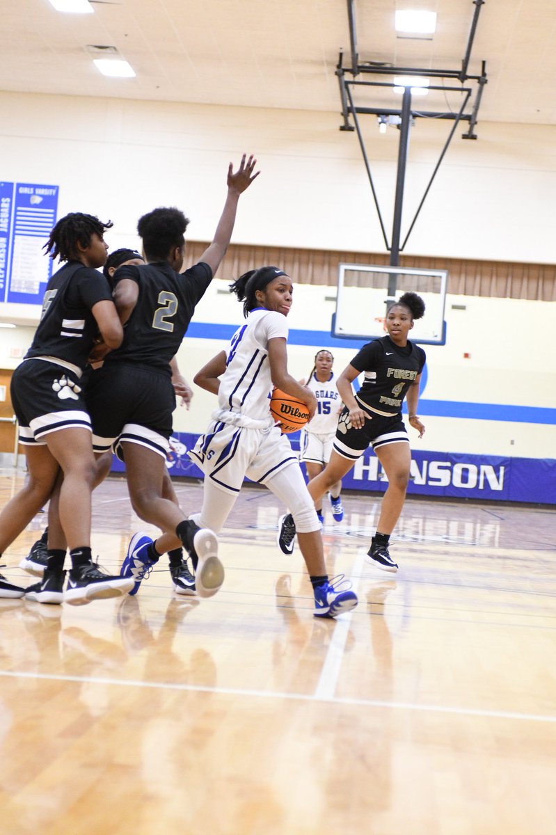 kass_brouss's tweet image. #Action🏀