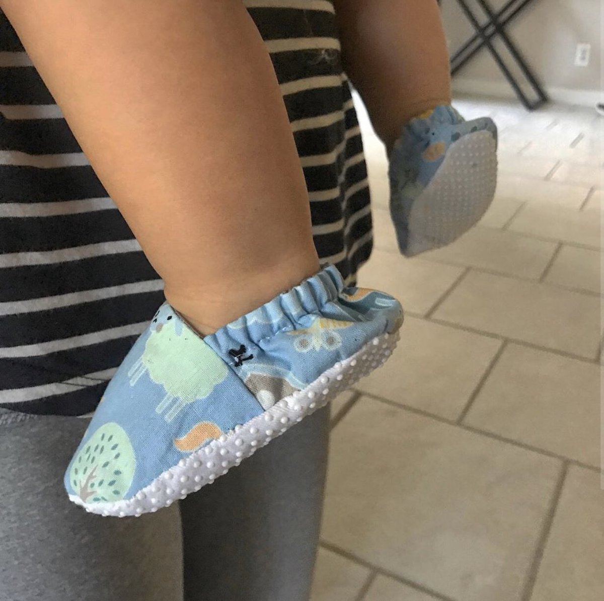 BabyLiebies's tweet image. Our non slip sole option is great for little one’s just learning to walk. We’ll also have an exciting announcement about our baby shoes in the coming days, so stay tuned.