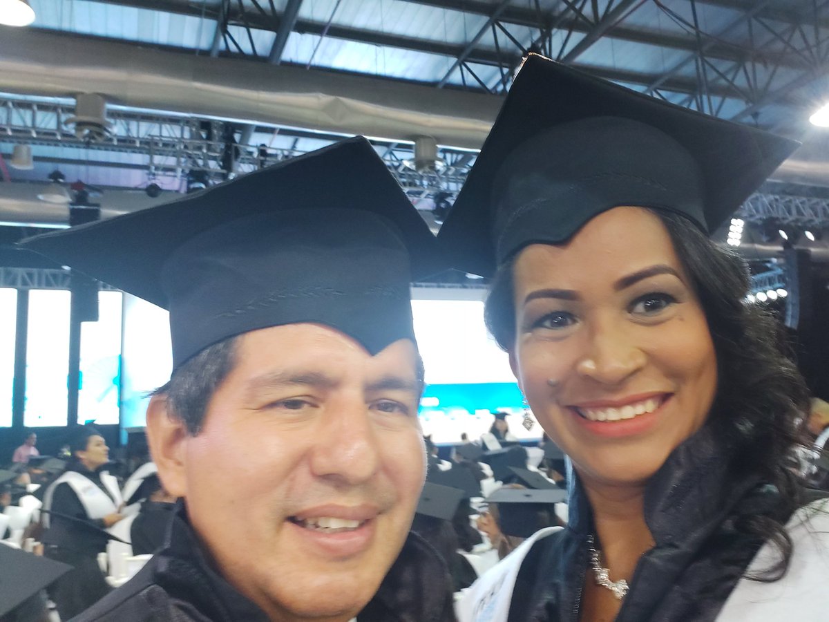 <a href="/UNIR_Ecuador/">UNIR Ecuador</a> Gracias a UNIR por 
 el Máster Universitario en Tecnología Educativa y Competencias Digitales, sueño logrado junto a mi esposa <a href="/VilmaVsquezCan2/">Vilma Vásquez Cantillo</a>, con quien compartimos este triunfo, en esta nuestra casa, UNIR.

#YoSoyUNIR #UNIRalumni