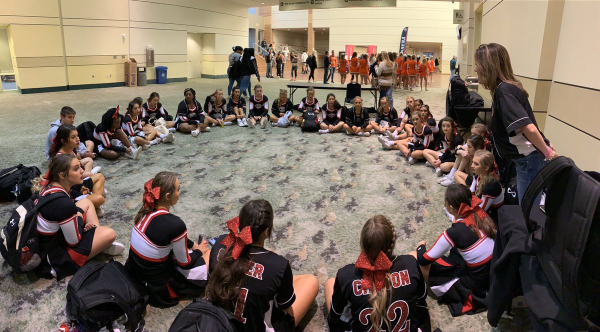 CanyonCheer1's tweet photo. About to go compete for FINALS!!! https://t.co/FDwQkBSVUZ