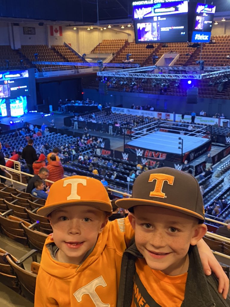 The boys at WWE!!!!#WWEKnoxville