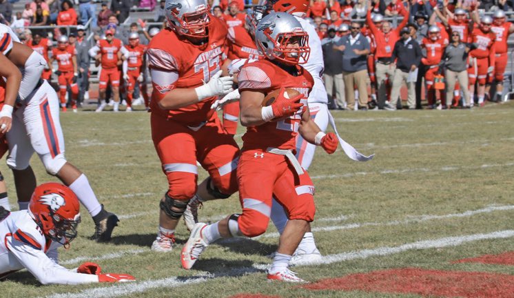 Sunbear_64's tweet photo. Blessed to receive my first offer from Western Colorado. Thanks @CoachMcFadden and @Jas_Bains_12 for believing in me and giving me the opportunity to play at the next level. Thanks @PalmerRidgeFB for getting me to this point #PTR https://t.co/JzTKdXqCgj