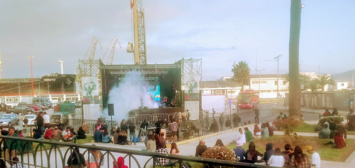 AgenciaMistral's tweet photo. Festival Indie Project en Coquimbo ahora. 
#músicachilena #música #RegióndeCoquimbo #indiemusic #festivalmusical #music #alternative #music #IndieProject #FestivalIndieProject https://t.co/Th4viSkx66