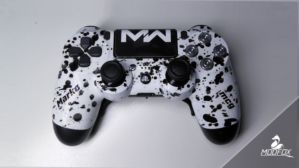 ModFoxShop's tweet photo. Kundenwunsch. - Erfüllt! Blacksplatter Schale, silberne Alubuttons, Aimswapsticks, 4er Paddles inkl 4er Scufumbau und eine Personalisierung.
#modding #ps4 #ps4controller #controllermodding #custom #gaming #gamer #cover #diy #playstation #zocken #design #zocker #progamer #black https://t.co/LUVlo5kPVi