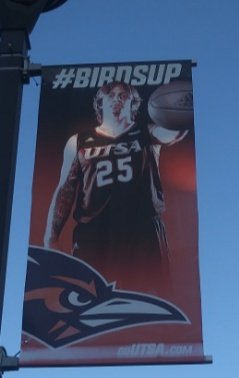 UnkleFlip's tweet photo. I Love That My Guy @SlimDuece5 Still Graces The Historic Convo.. #BirdsUP https://t.co/4vLWQFZDS3